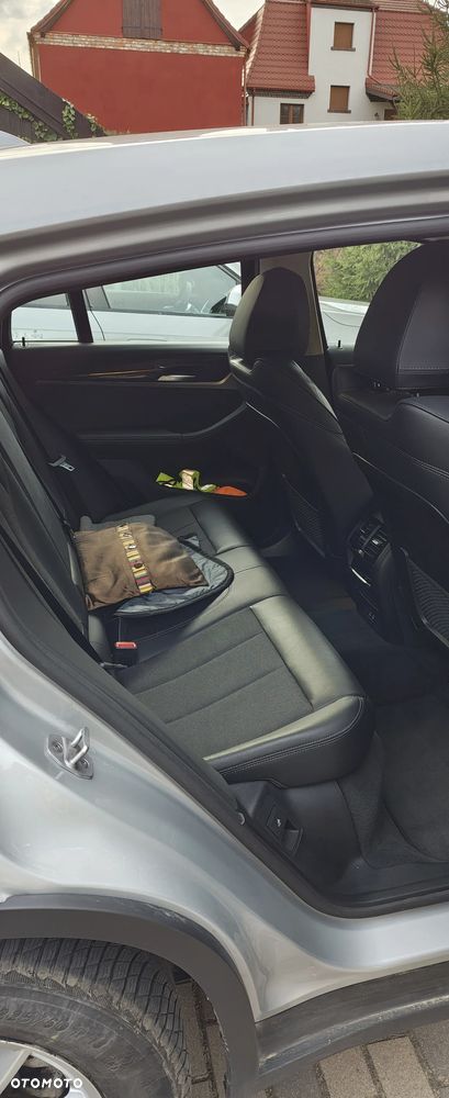 BMW X4 - 16
