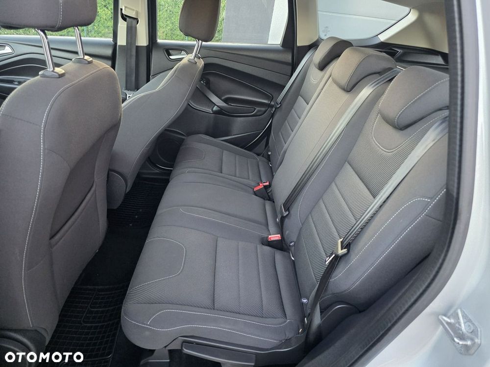 Ford Kuga - 18