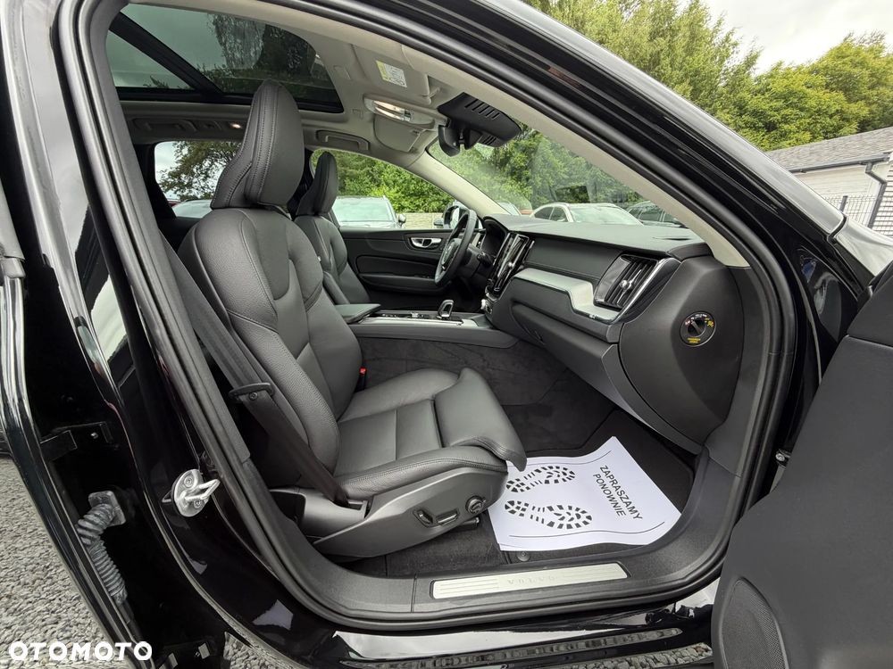 Volvo XC 60 B4 D AWD Ultimate Dark - 31