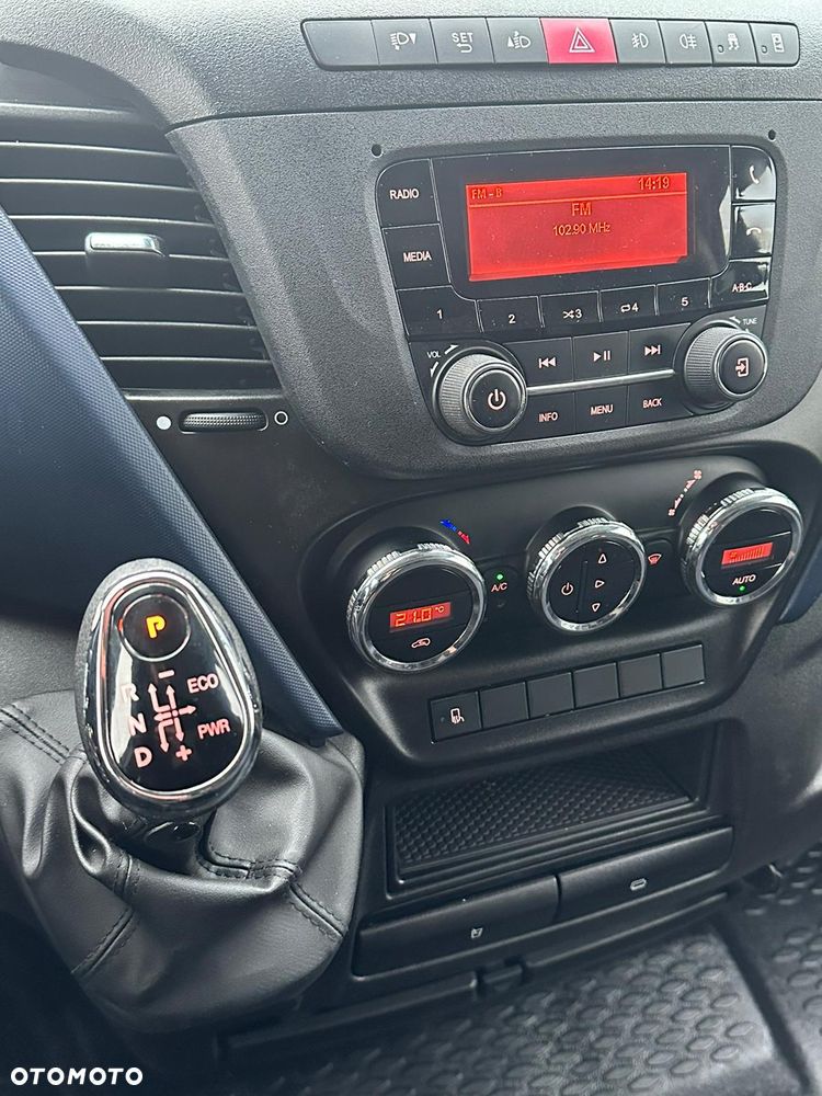 Iveco DAILY L3H2 / 3.0 180KM / HAK 3500KG / DRZWI Z DWÓCH STRON - 10