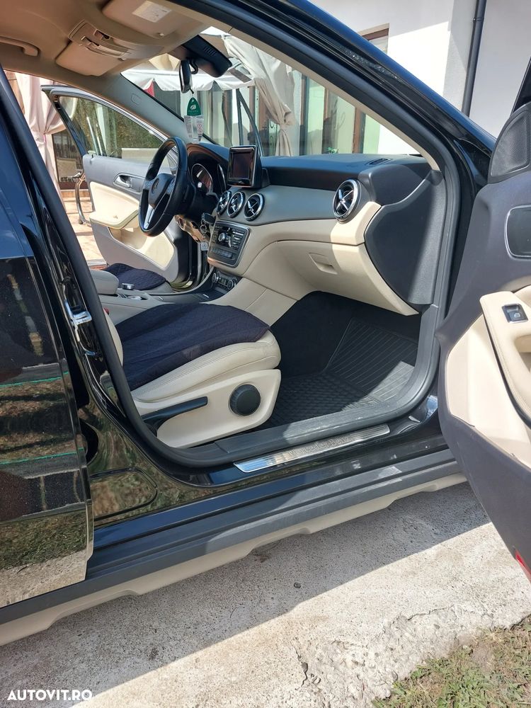 Mercedes-Benz GLA - 7