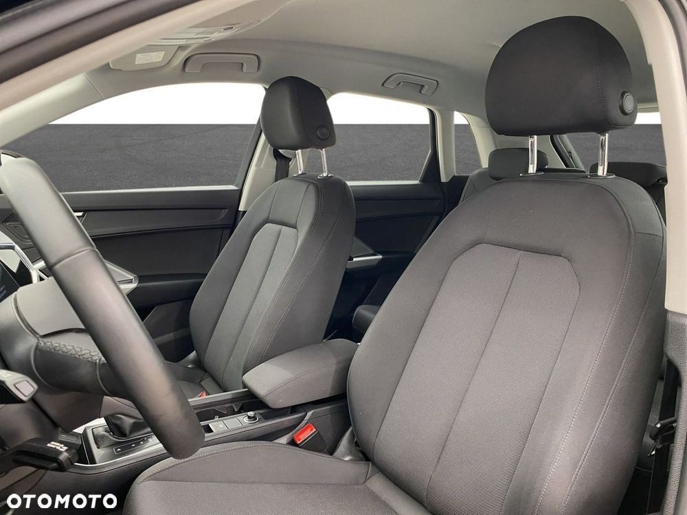 Audi Q3 - 11