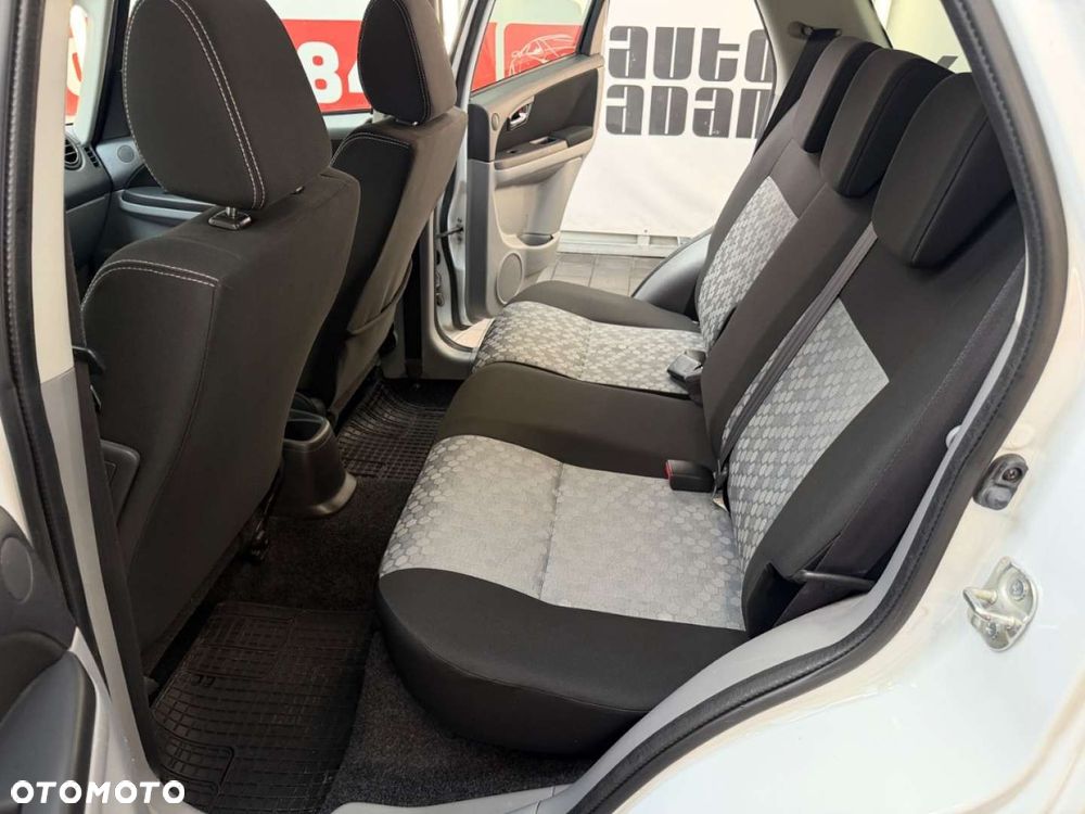 Suzuki SX4 - 30