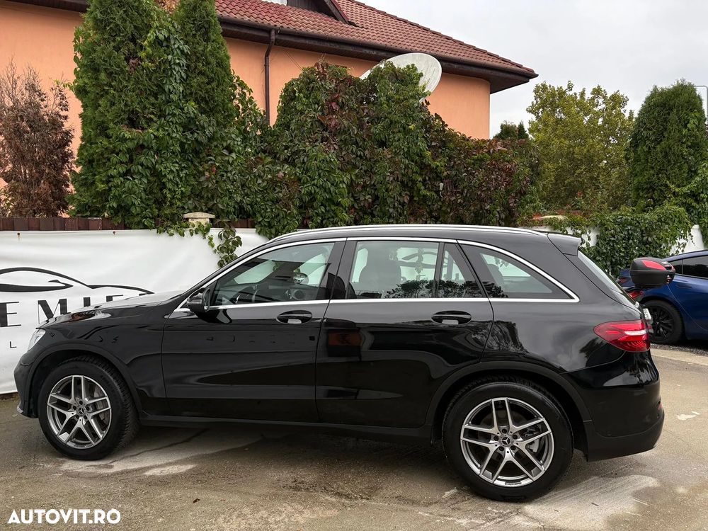 Mercedes-Benz GLC 250 d 4Matic 9G-TRONIC AMG Line - 9
