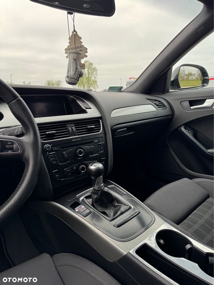 Audi A4 Avant 2.0 TDI DPF - 12