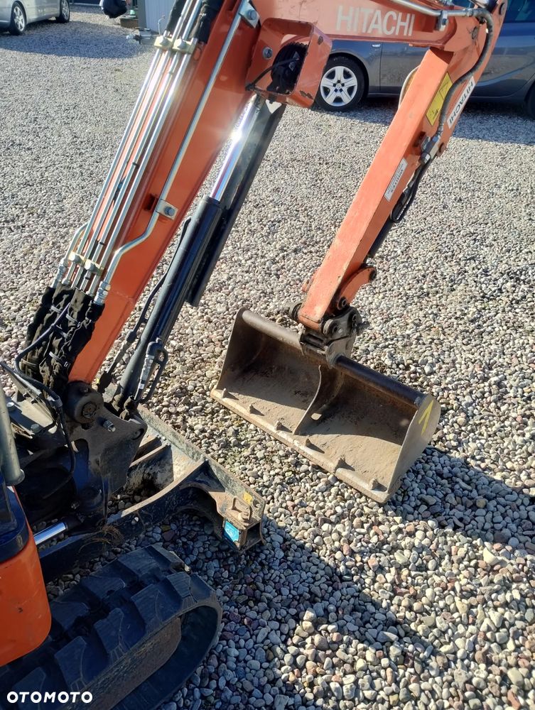 Hitachi ZX 19U 6YR - 8