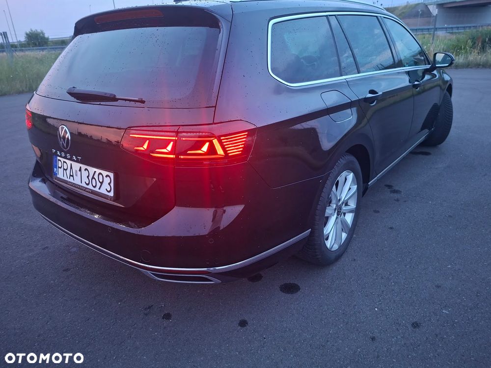 Volkswagen Passat 2.0 TDI EVO Elegance DSG - 27