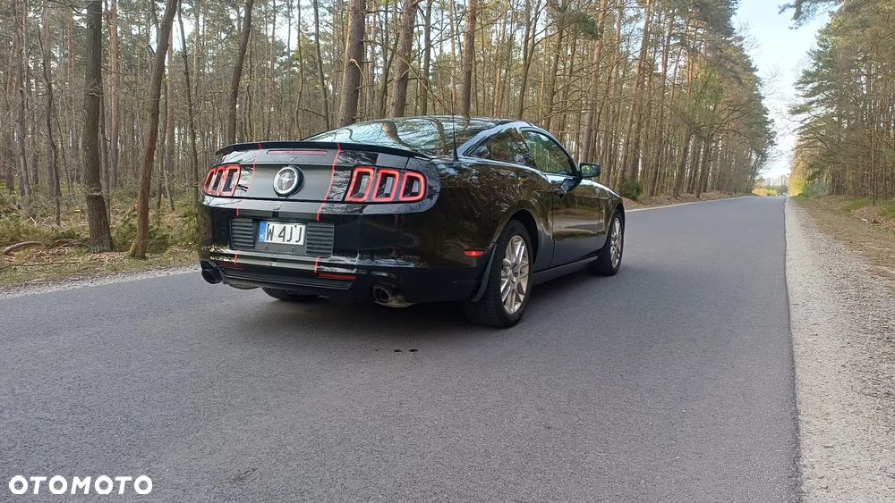 Ford Mustang 3.7 V6 Premium - 3