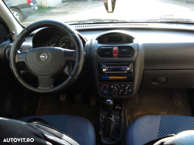 Opel Corsa - 4