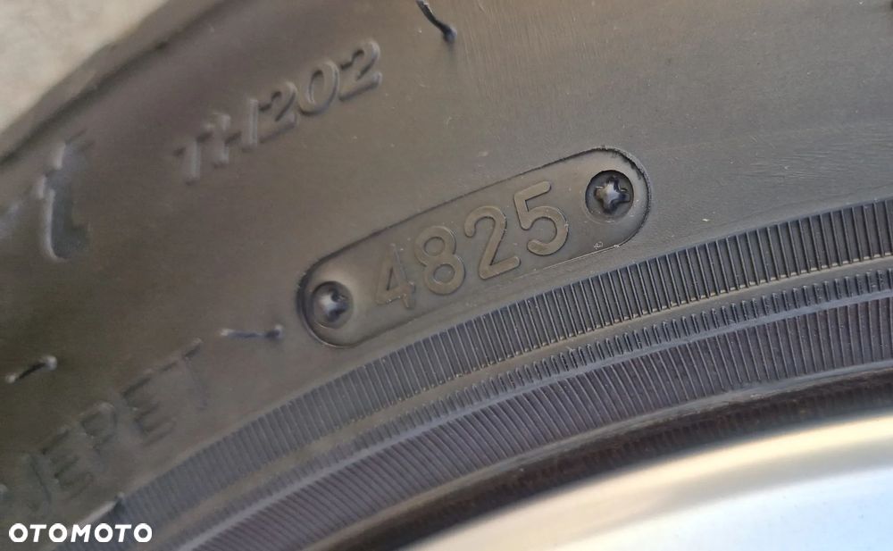 Ford Focus 1.0 EcoBoost STart-Stopp-System TITANIUM DESIGN - 24
