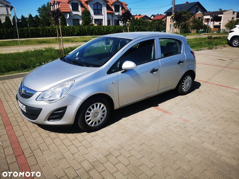 Opel Corsa 1.2 16V Cosmo - 12