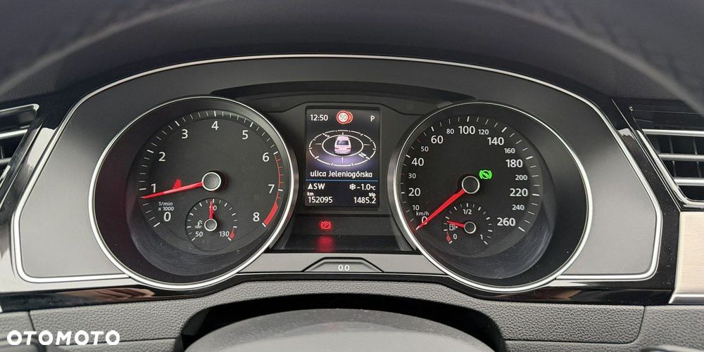 Volkswagen Passat - 19