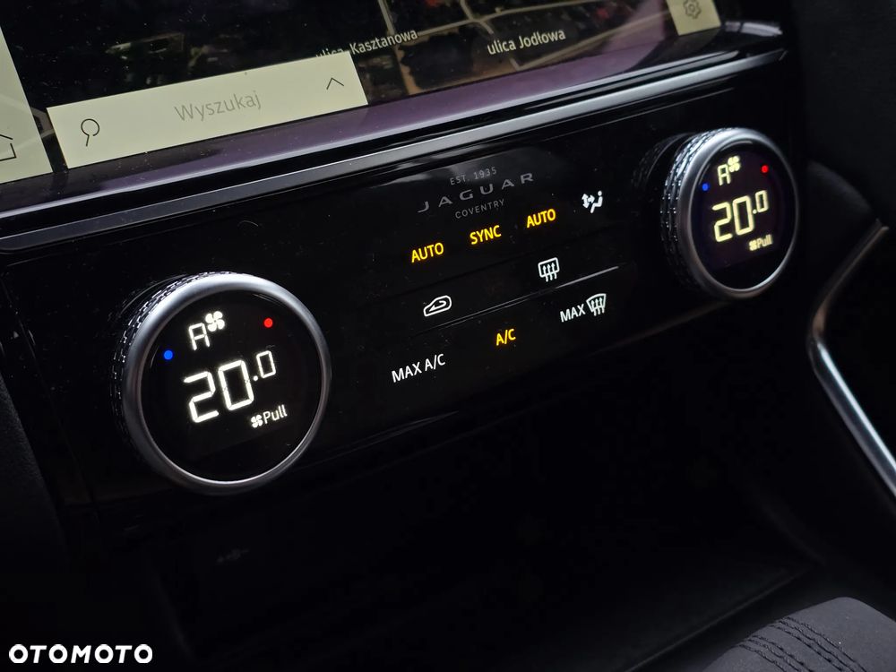 Jaguar E-Pace P200 AWD R-Dynamic - 26