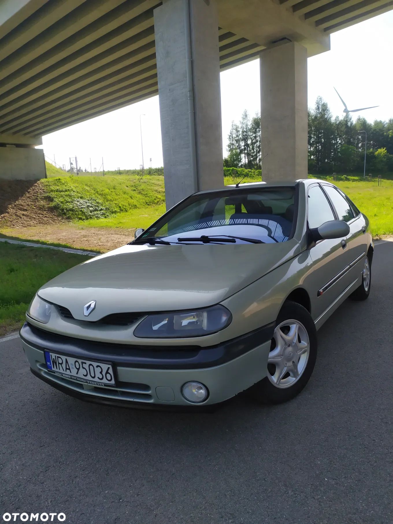 Renault Laguna 1.6 Concorde - 1