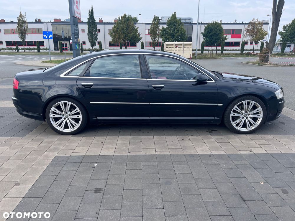 Audi A8 - 1