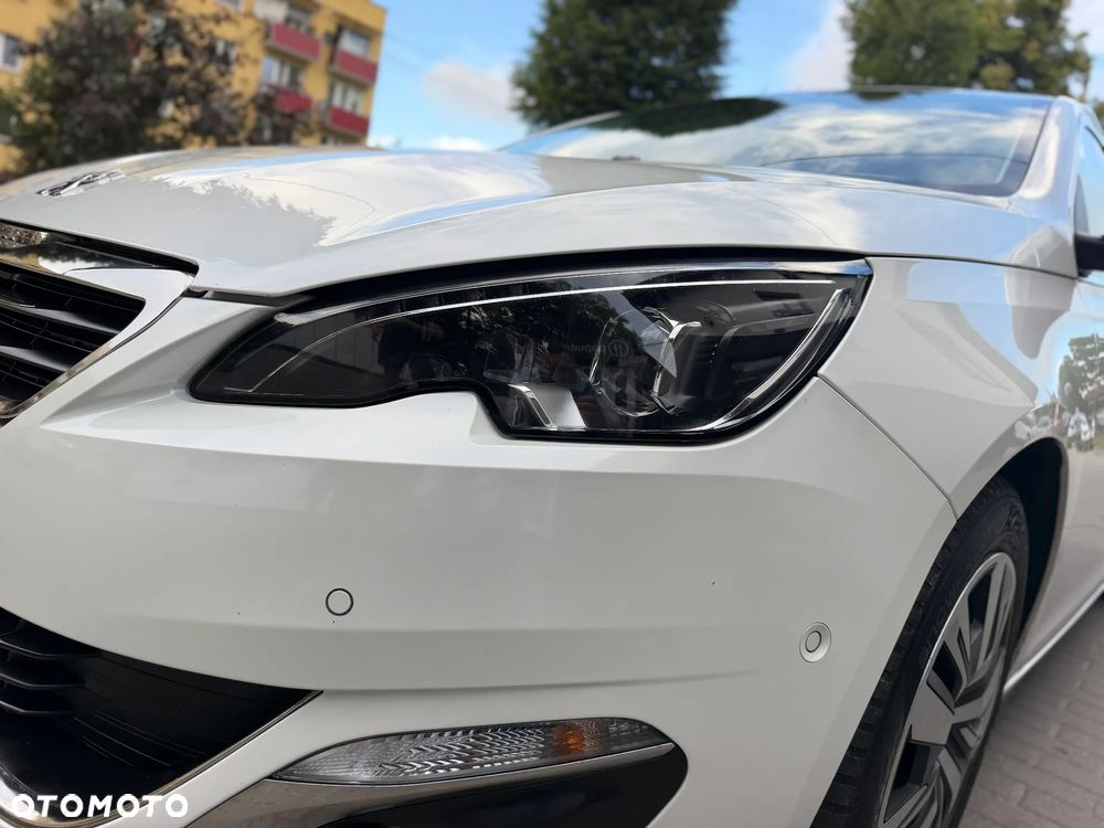 Peugeot 308 2.0 Blue HDi Allure S&S - 41