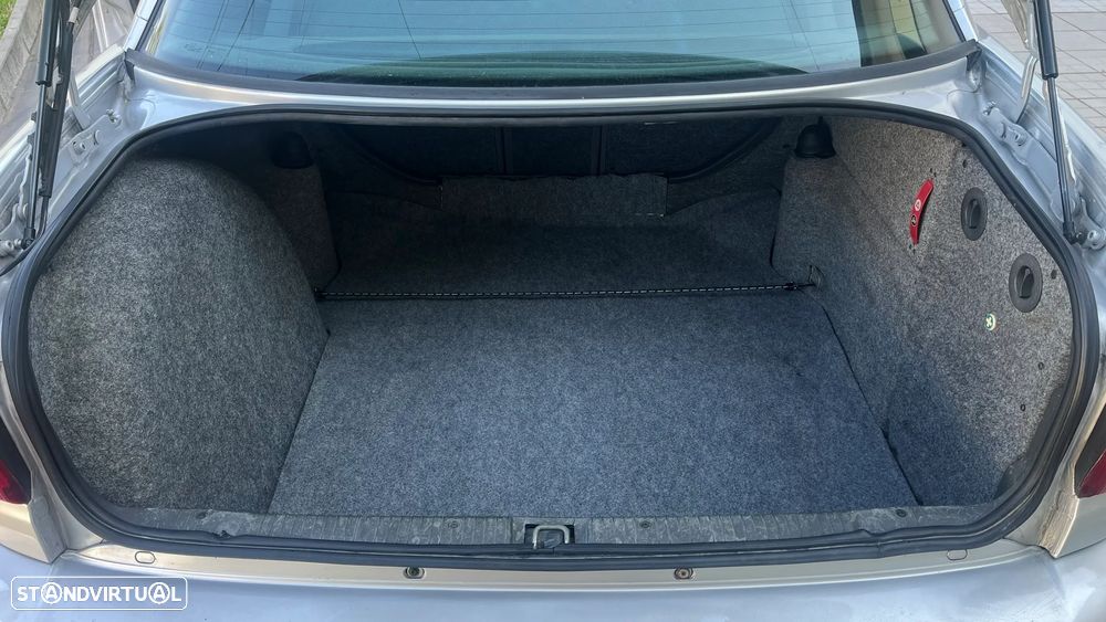 Opel Omega 2.2 Elegance - 12