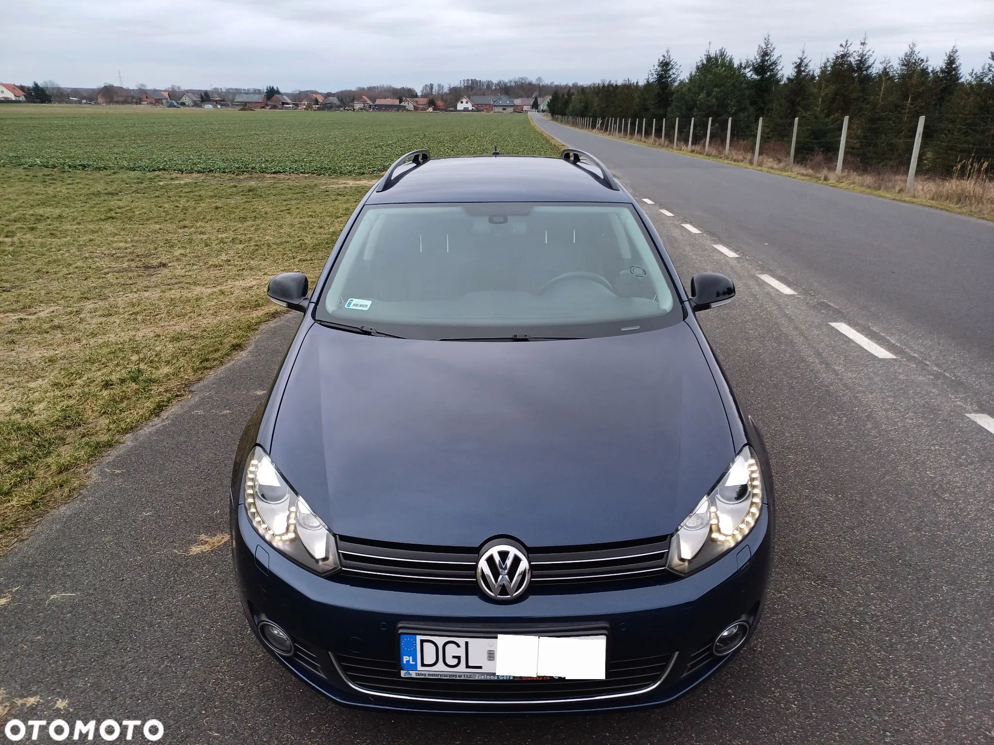 Volkswagen Golf 2.0 TDI DPF Style - 1