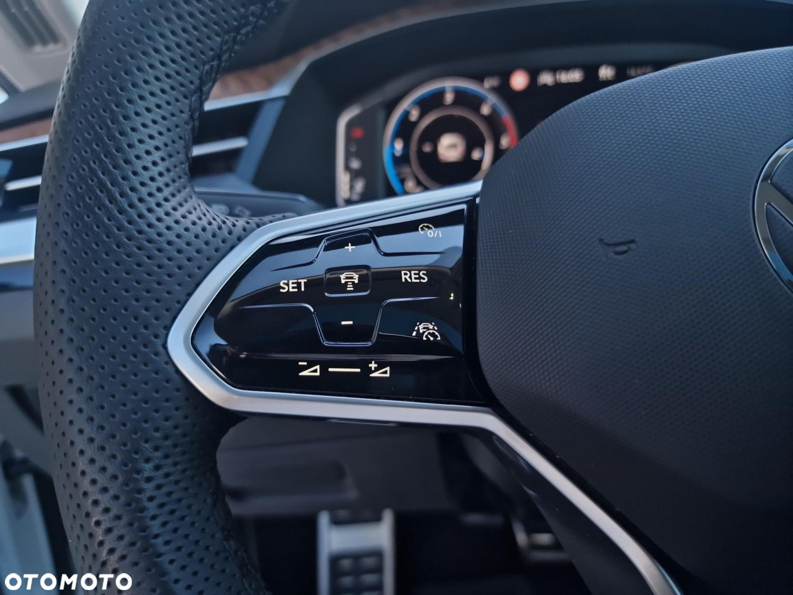Volkswagen Arteon 2.0 TDI 4Motion Elegance DSG - 32