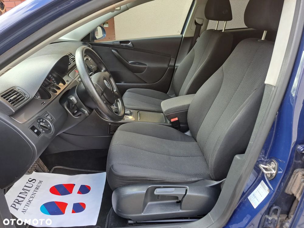 Volkswagen Passat - 6