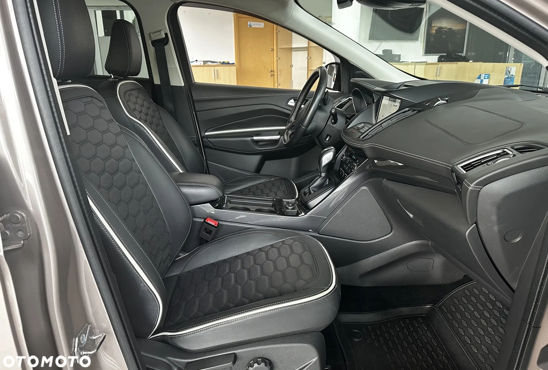 Ford Kuga 1.5 EcoBoost 4x4 Vignale - 20