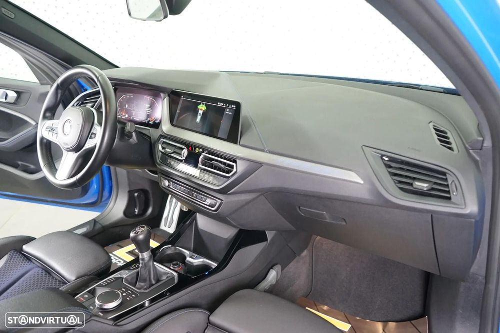 BMW 118 i Pack M - 17