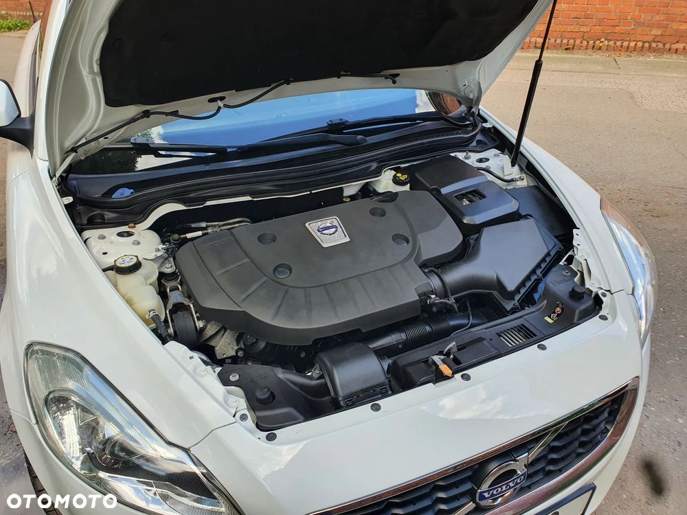Volvo C70 D3 Momentum - 25