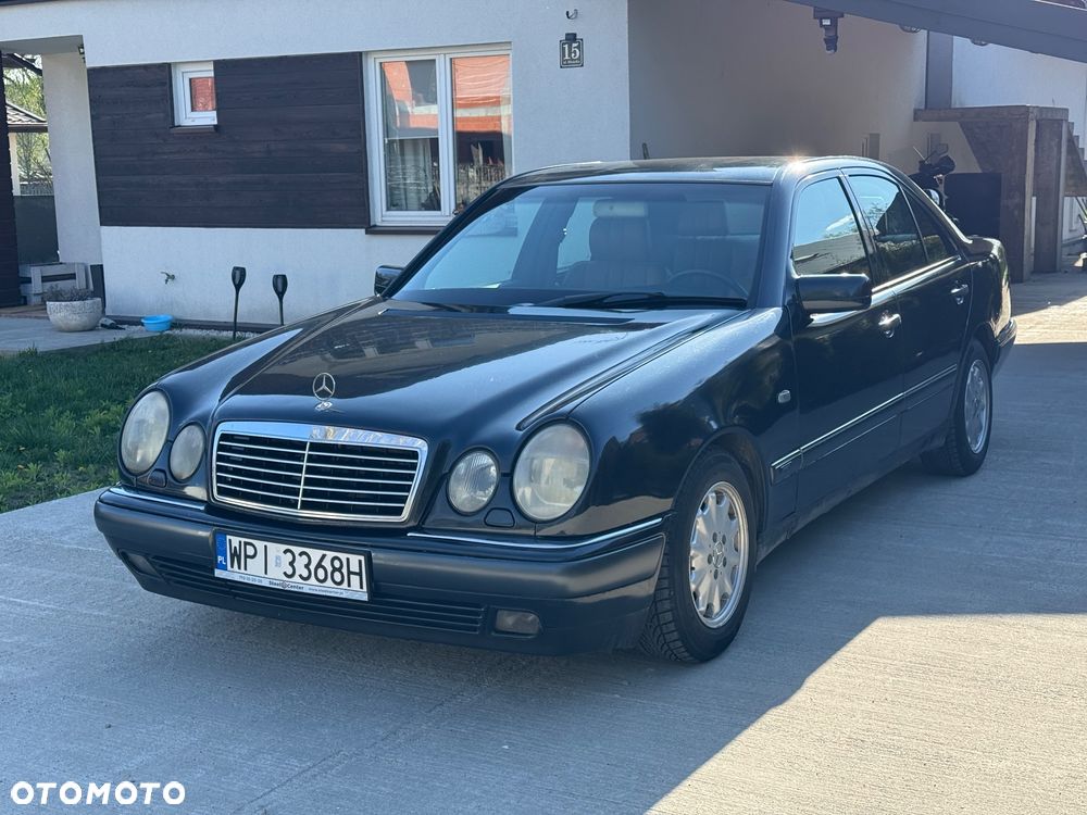 Mercedes-Benz Klasa E - 3