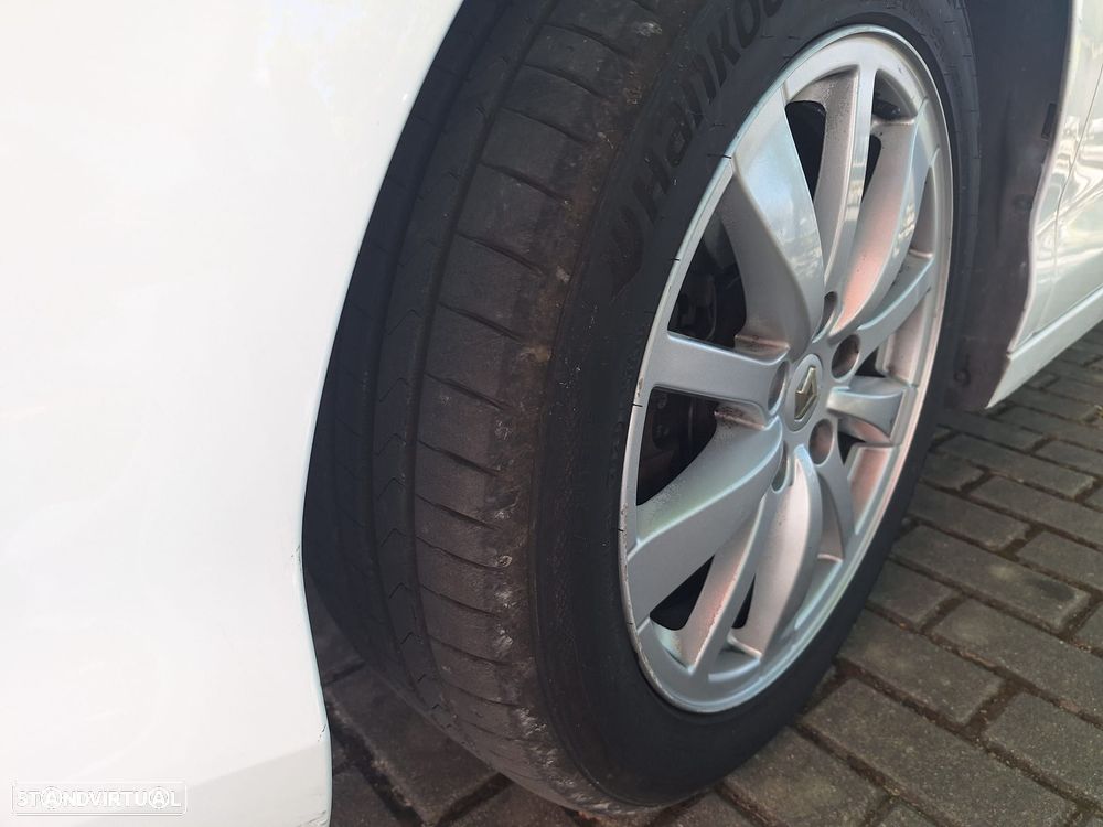 Renault Laguna Coupe 2.0 dCi Dynamique S - 14