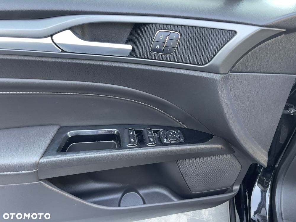 Ford Mondeo - 13