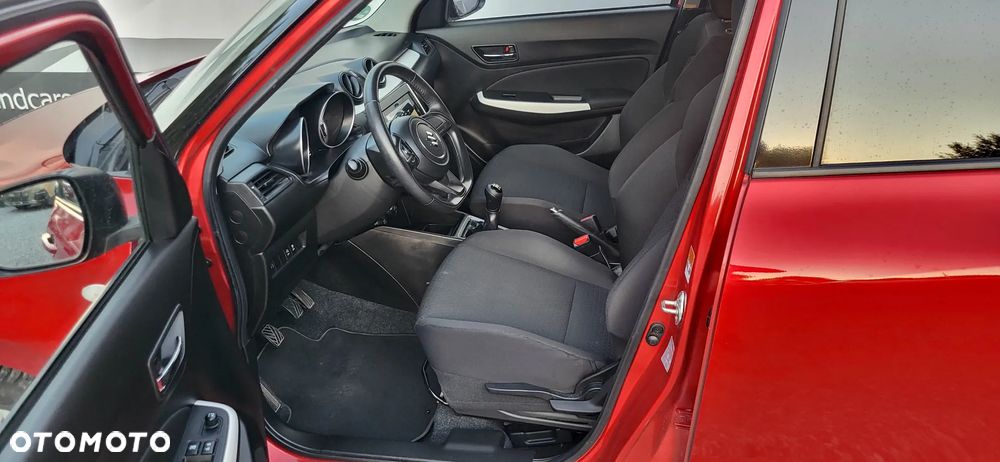 Suzuki Swift 1.2 Dualjet Hybrid Comfort - 17