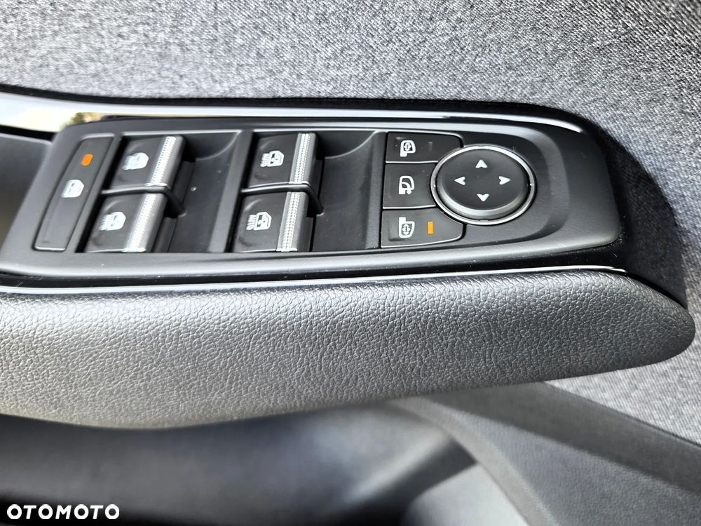 Renault Austral 1.3 TCe mHEV Evolution - 19