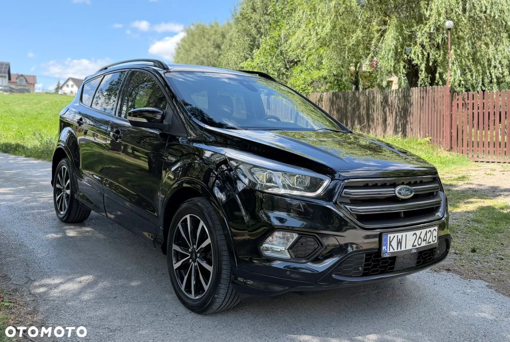 Ford Kuga 1.5 EcoBoost 4x4 ST-Line - 4