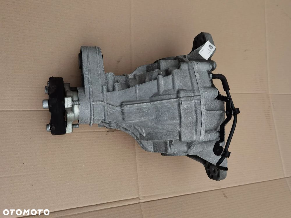 MOST DYFER TYLNY 552720120 ALFA ROMEO STELVIO 2.0 - 1