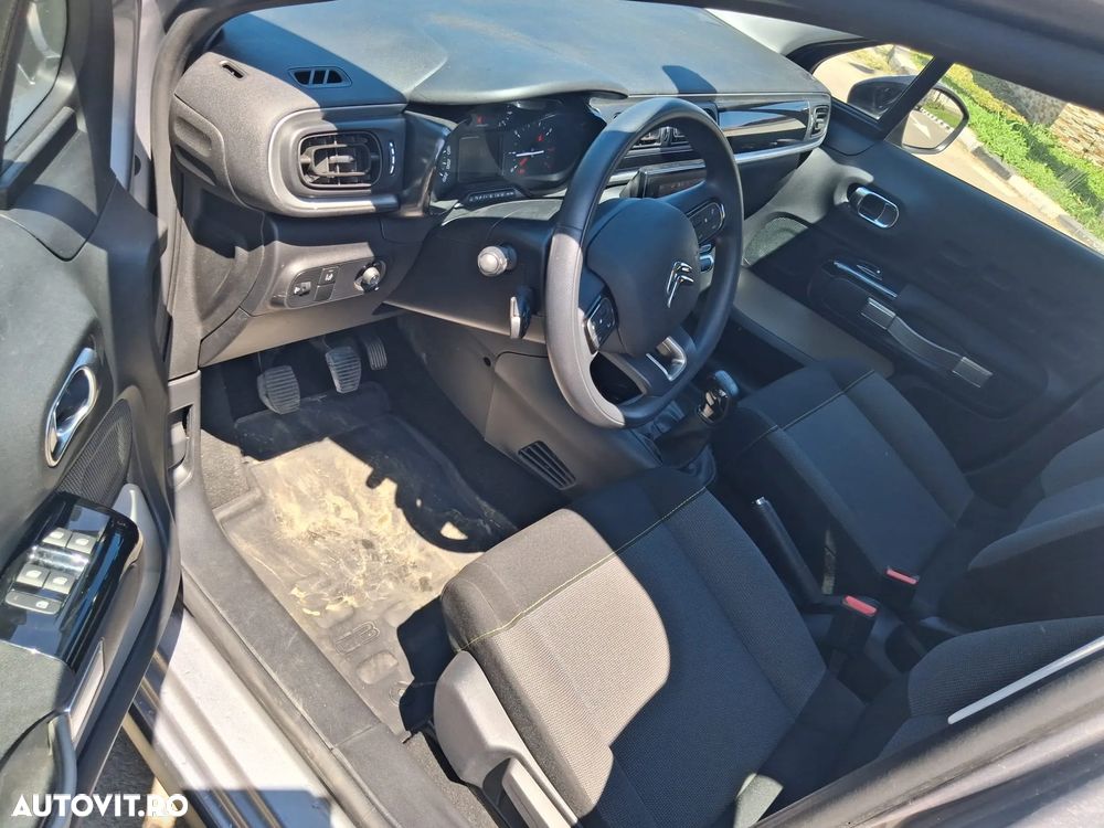 Citroën C3 1.2 PureTech BVM Shine - 19