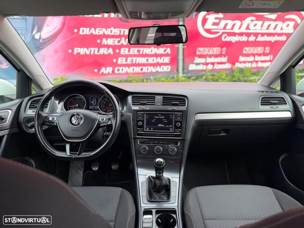 VW Golf 1.6 TDI Confortline - 16