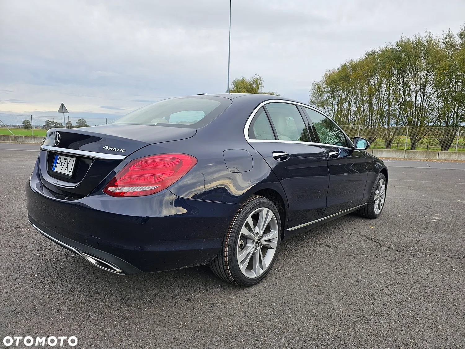 Mercedes-Benz Klasa C 300 7G-TRONIC - 10