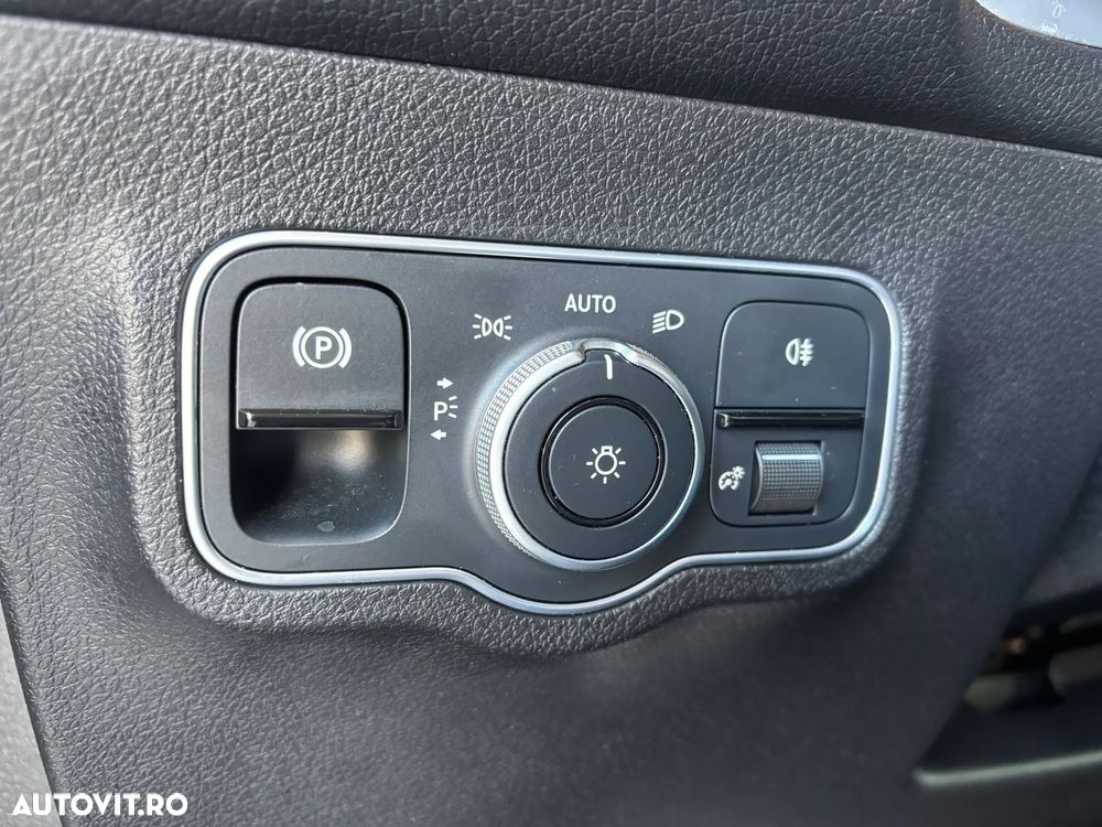 Mercedes-Benz GLB 200 d 8G-DCT Style - 36