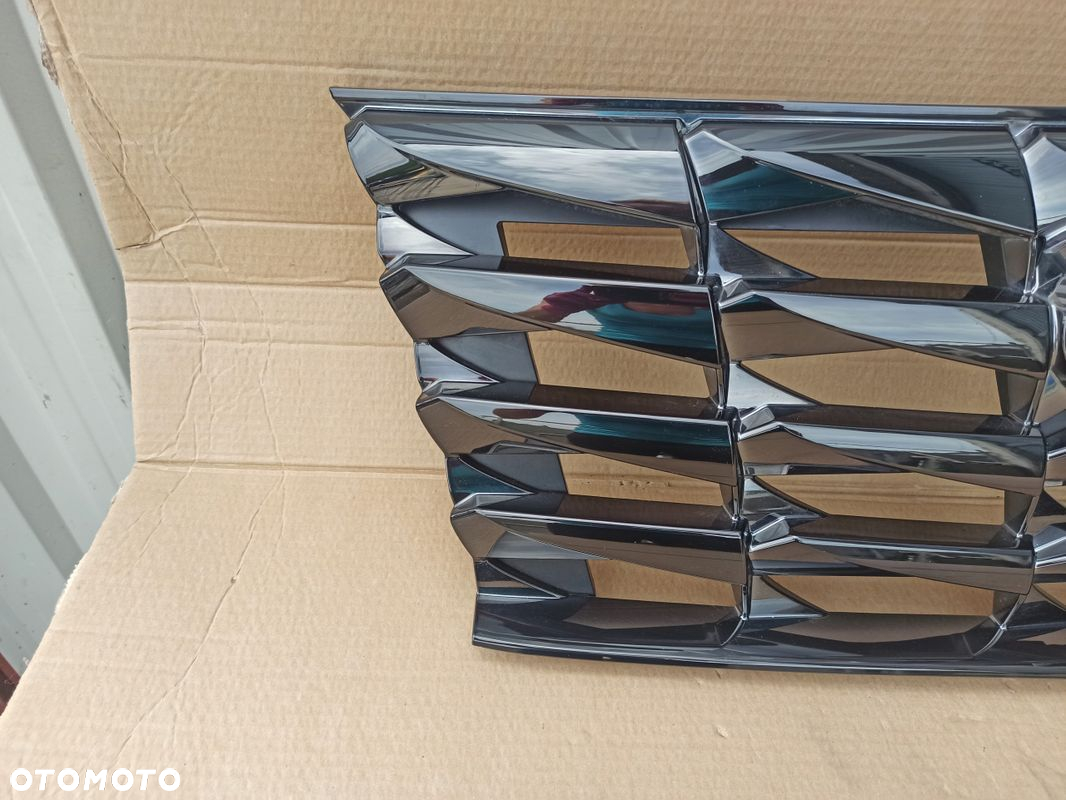 Grill atrapa chłodnicy kamera HYUNDAI TUCSON IV - 2