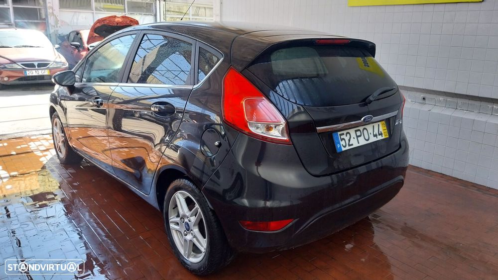 Ford Fiesta 1.0 T EcoBoost Titanium - 18