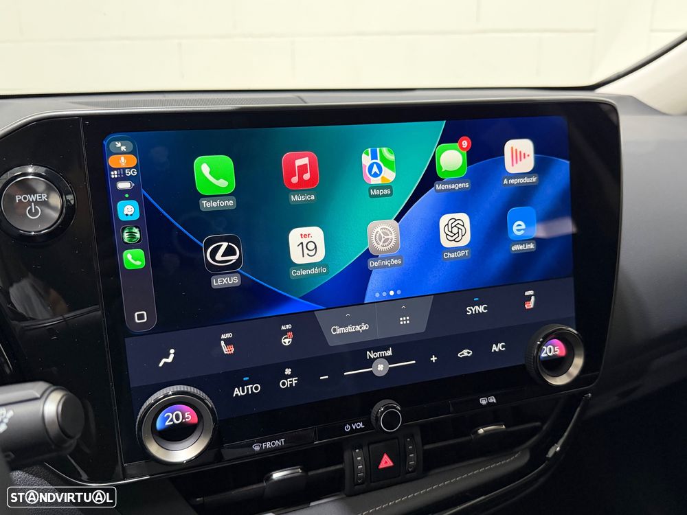 Lexus NX 450h+ Executive - 36