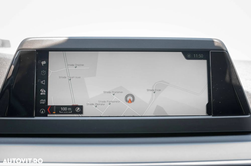BMW Seria 5 520d xDrive AT - 17