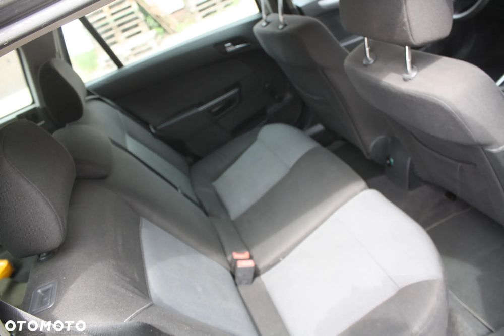 Opel Astra 1.7 CDTI Enjoy - 15