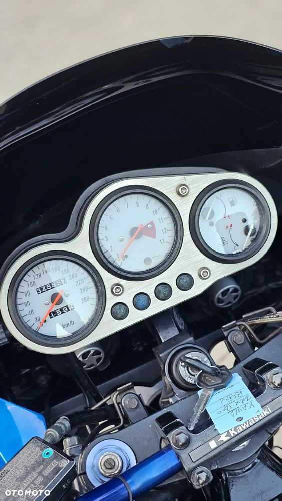 Kawasaki ZRX - 26