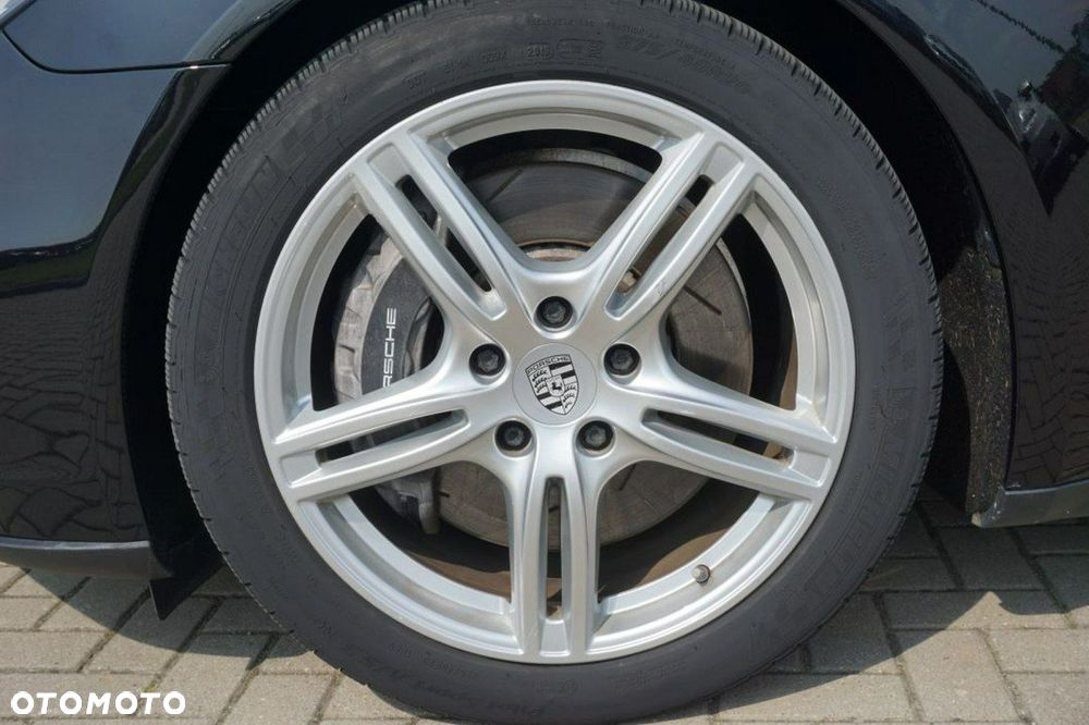 Porsche Panamera 4 - 27