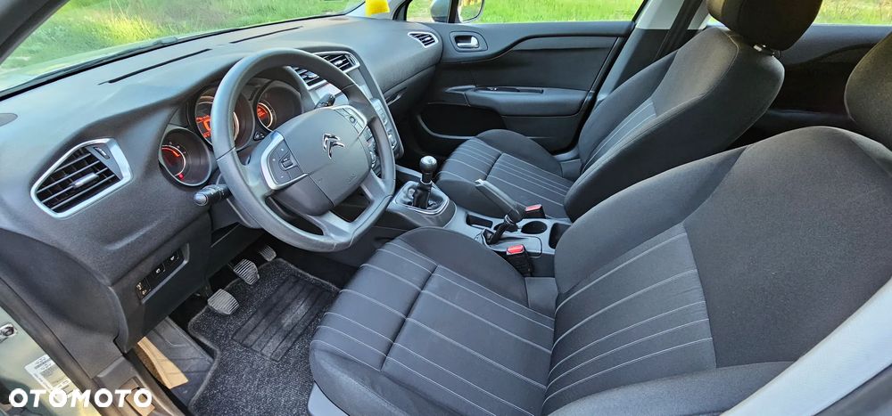 Citroën C4 VTi 95 Attraction - 12