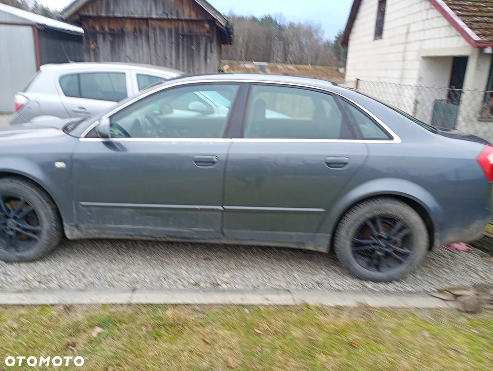 Audi A4 Limousine 2 - 8