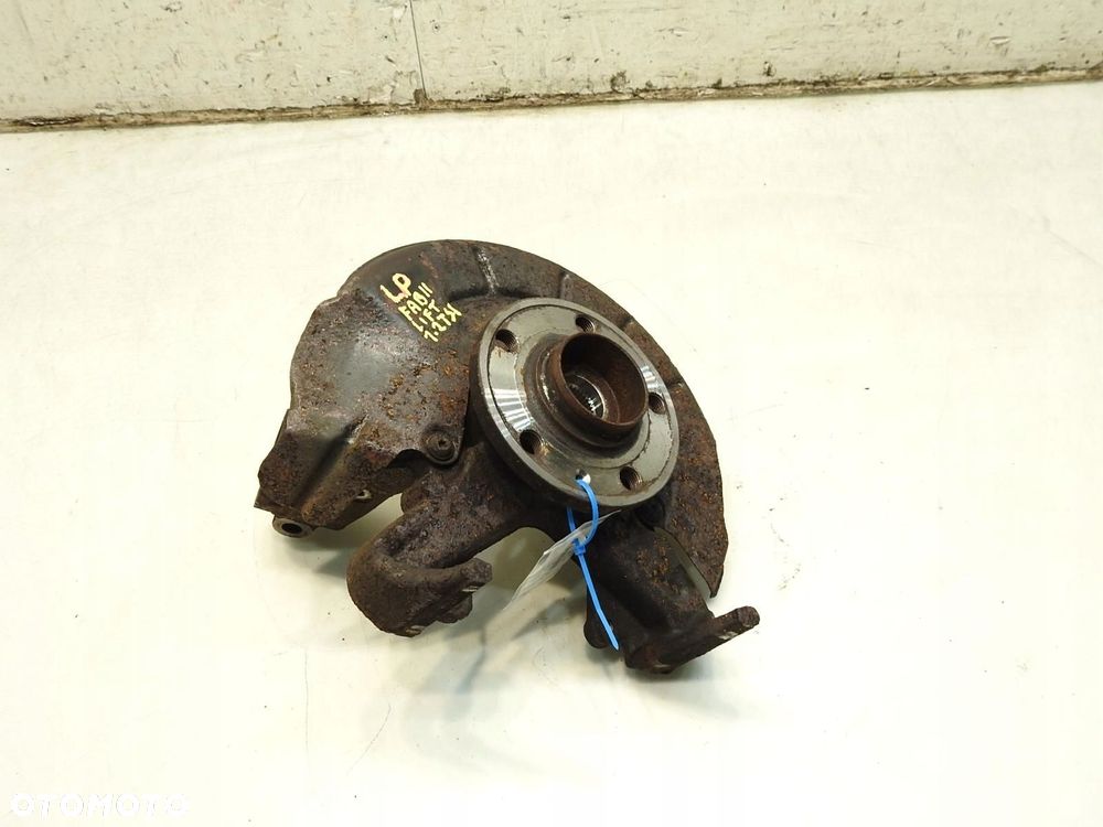 PIASTA ZWROTNICA LEWY PRZÓD SKODA FABIA II 1.2 TSI - 6