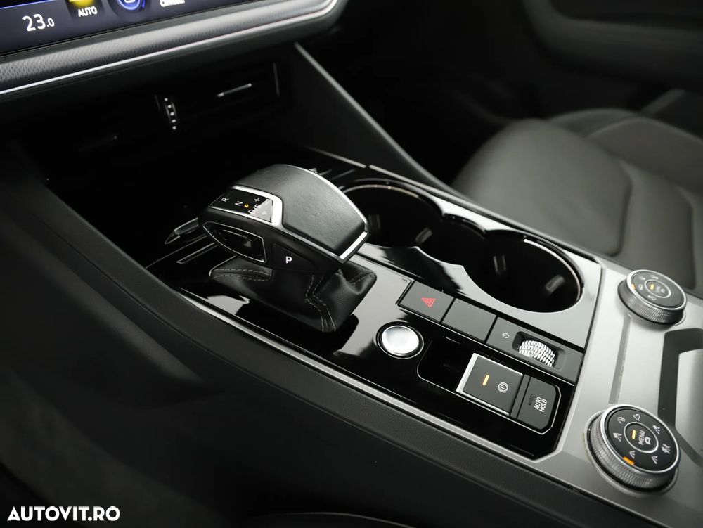 Volkswagen Touareg 3.0 V6 TDI SCR 4Motion Automatik R-Line - 12