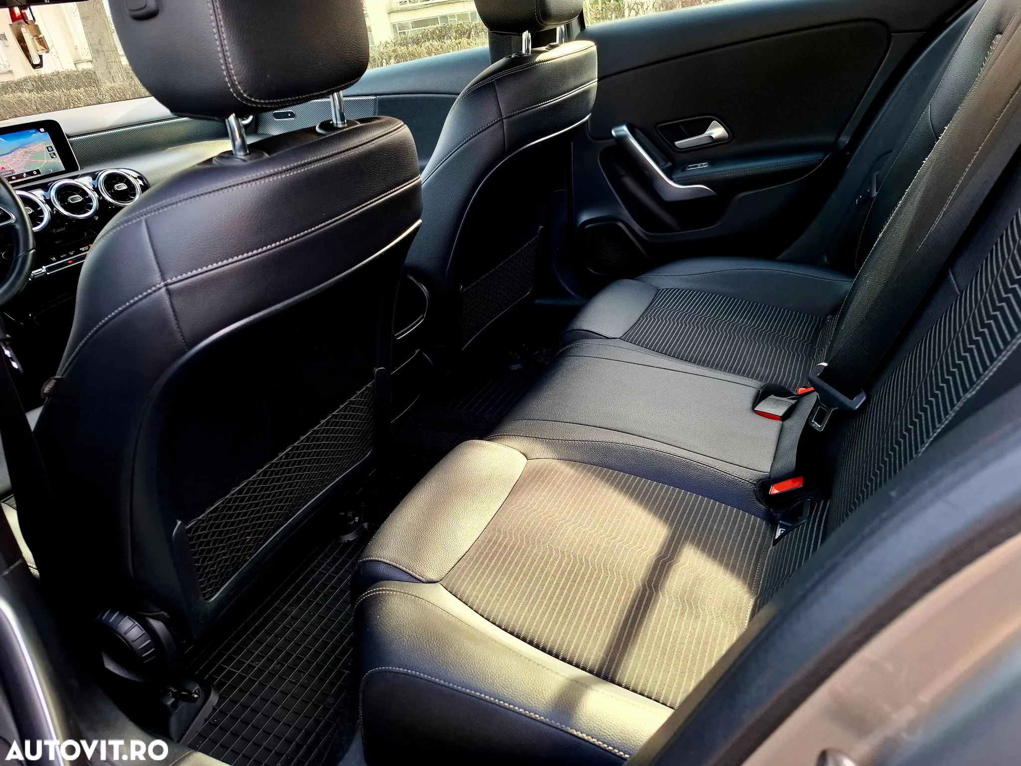 Mercedes-Benz A 180 7G-DCT Progressive - 13